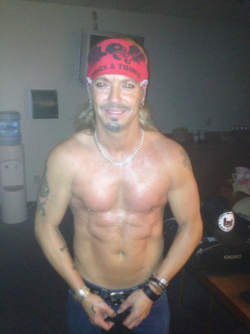 bret michaels no shirt